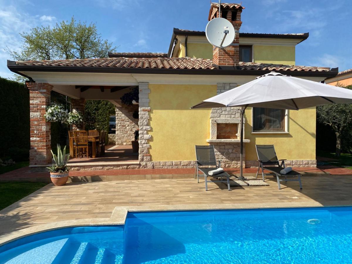 Villa Eva Karigador Novigrad Istria Buitenkant foto