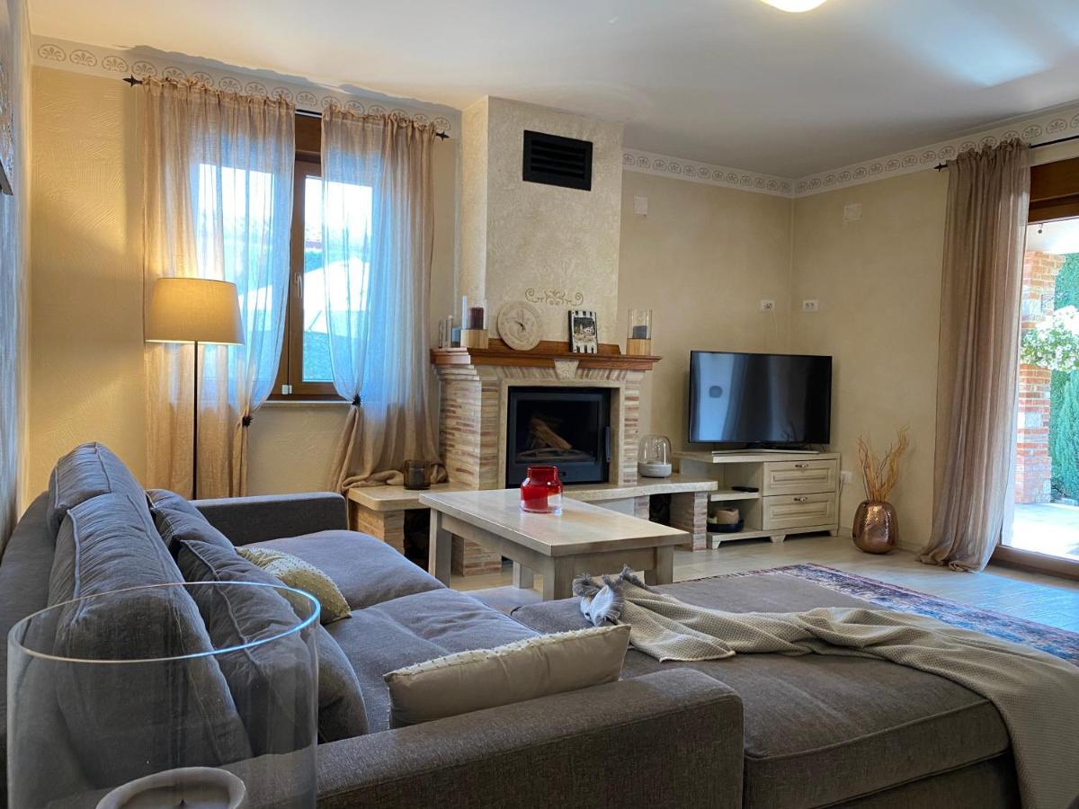 Villa Eva Karigador Novigrad Istria Buitenkant foto