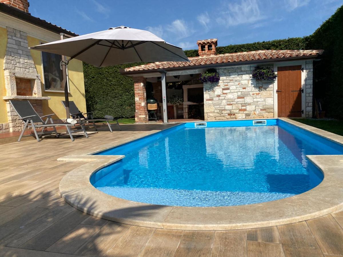 Villa Eva Karigador Novigrad Istria Buitenkant foto